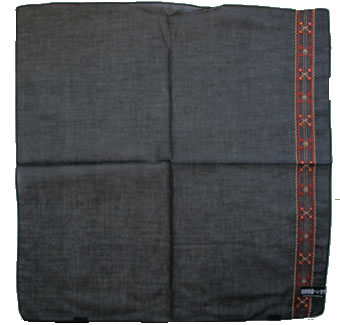 琉球刺繍ハンカチ（花織柄・黒）